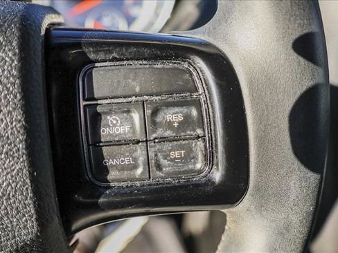 Used 2018 Dodge Grand Caravan SXT w/ Blacktop Package image 16