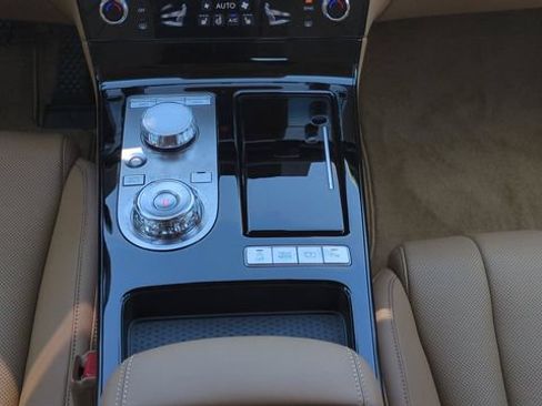 Certified 2025 Genesis G80 2.5T AWD/4WD image 14