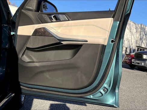 Used 2026 BMW X7 xDrive40i image 25