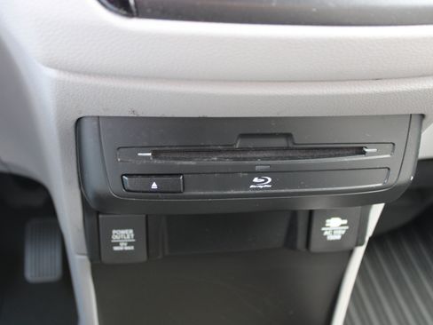 Used 2019 Honda Odyssey Elite image 23