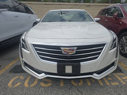 Used 2018 Cadillac CT6 Luxury AWD/4WD image 3