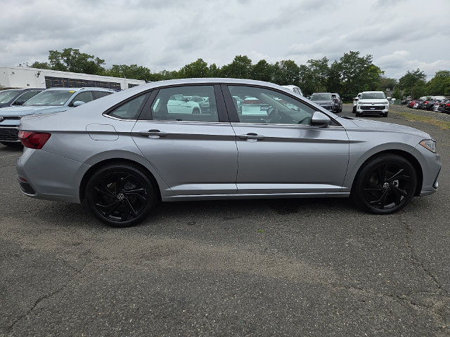 Certified 2026 Volkswagen Jetta SE w/ Black Wheel Package FWD image 7