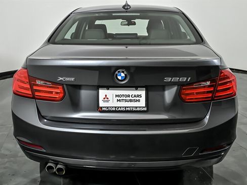 Used 2015 BMW 328i xDrive Sedan AWD/4WD image 8