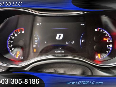 Used 2014 Jeep Grand Cherokee SRT8 w/ Luxury Group II AWD/4WD image 23