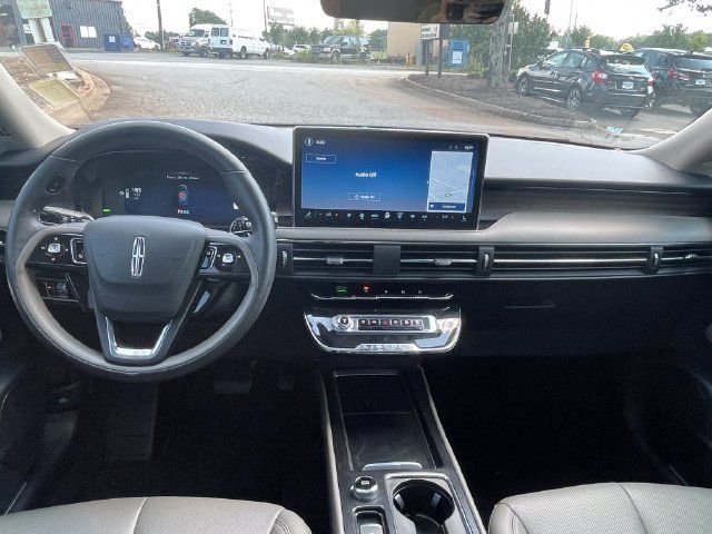 Used 2025 Lincoln Corsair Grand Touring w/ Equipment Group 301A AWD/4WD image 15
