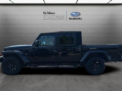 Used 2023 Jeep Gladiator Sport AWD/4WD image 9