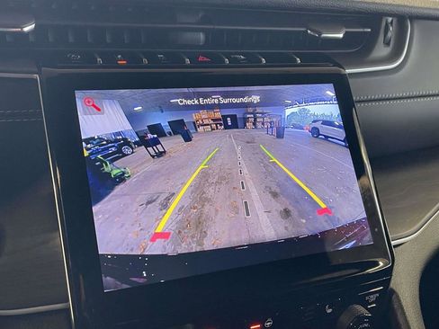 New 2025 Jeep Grand Cherokee L Limited image 39