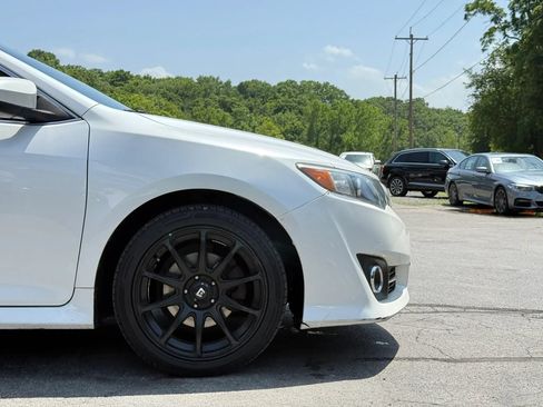 Used 2012 Toyota Camry SE FWD image 8