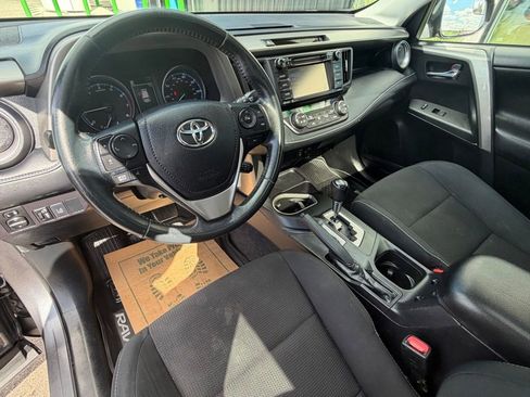 Used 2017 Toyota RAV4 XLE FWD image 7