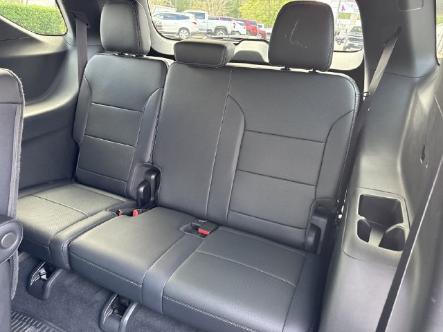 New 2026 Chevrolet Traverse High Country w/ LPO, Floor Liner Package FWD image 16