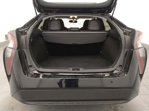 Used 2016 Toyota Prius Four image 29