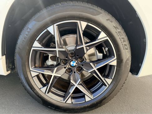 Used 2025 BMW X3 xDrive30i image 9