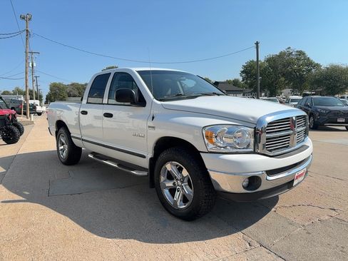 Used 2008 Dodge Ram 1500 Truck SLT w/ Trailer Tow Group AWD/4WD image 4