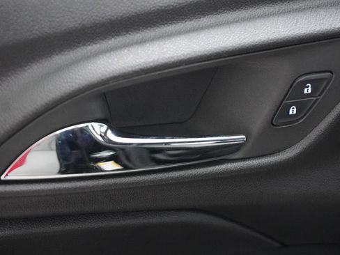 Used 2024 Chevrolet Trax RS w/ Driver Confidence Package image 14