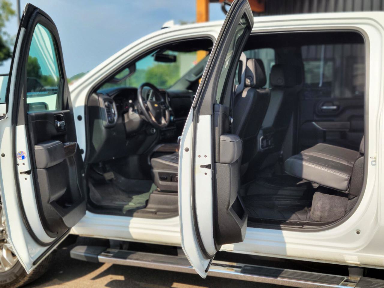 Used 2021 Chevrolet Silverado 2500 High Country AWD/4WD image 7