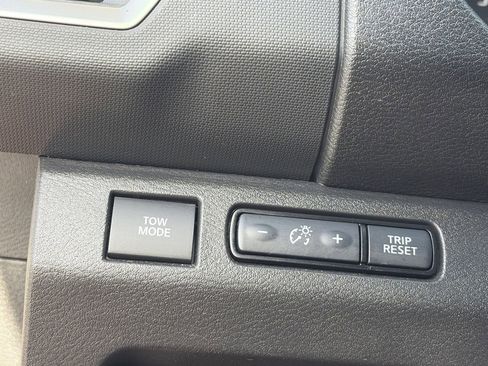 Certified 2024 Nissan Frontier SL w/ Technology Package image 22