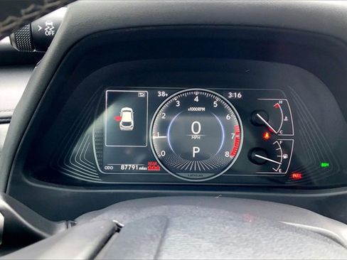 Used 2021 Lexus UX 200 w/ Accessory Package (Z2) image 16