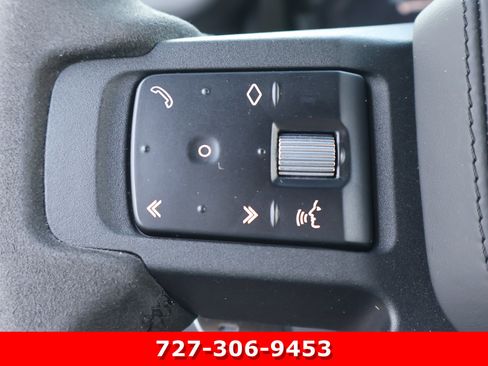 Used 2023 Land Rover Defender 110 V8 AWD/4WD image 24