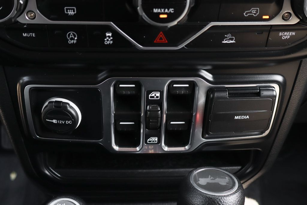 Used 2023 Jeep Wrangler Unlimited Sport AWD/4WD image 40