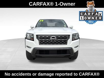 Used 2024 Nissan Frontier SV w/ SV Convenience Package