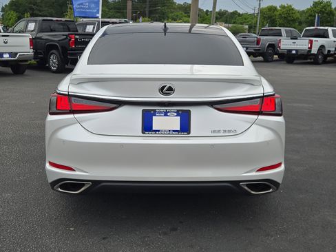Used 2024 Lexus ES 350 Ultra Luxury w/ Accessory Package (Z2) FWD image 8