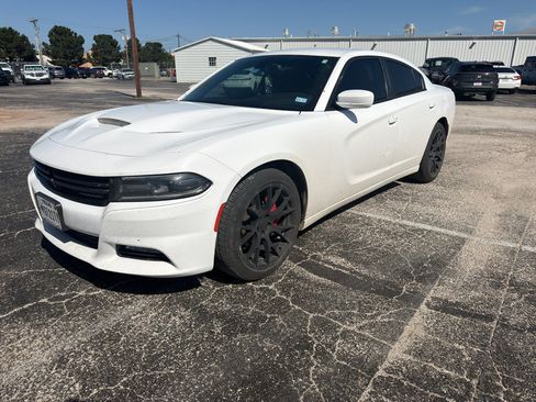 Used 2015 Dodge Charger SXT w/ Plus Group RWD image 1