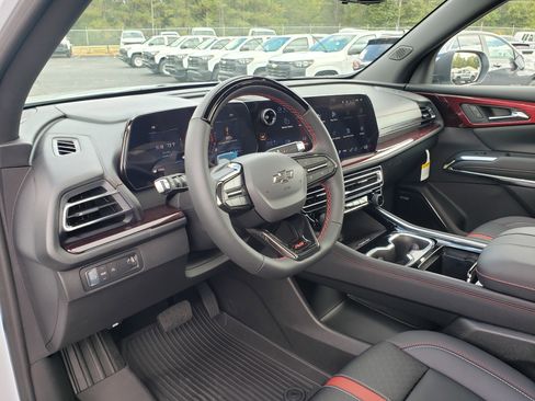 New 2026 Chevrolet Traverse RS w/ LPO, Floor Liner Package image 30