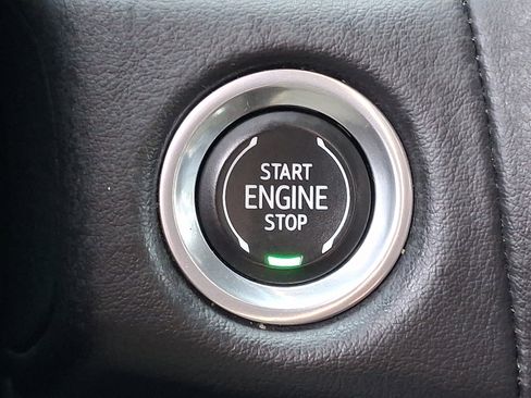 Used 2021 Chevrolet Tahoe LT image 22