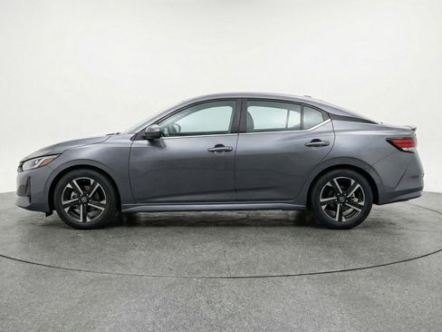 Used 2025 Nissan Sentra SV FWD image 5