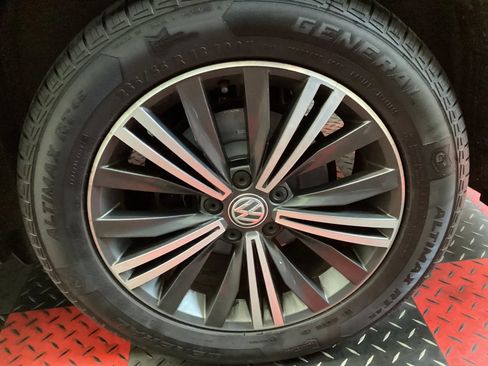 Used 2019 Volkswagen Tiguan SEL AWD/4WD image 5