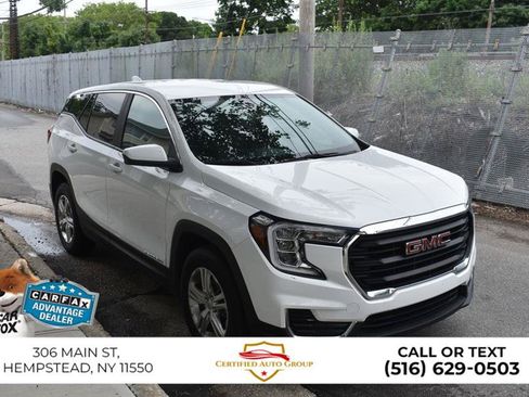 Used 2024 GMC Terrain SLE AWD/4WD image 4