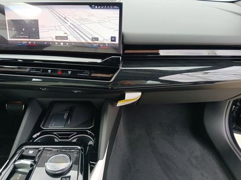 New 2026 BMW 530i RWD image 19