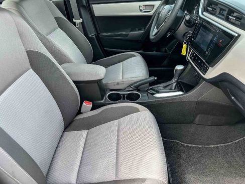Used 2019 Toyota Corolla LE image 21