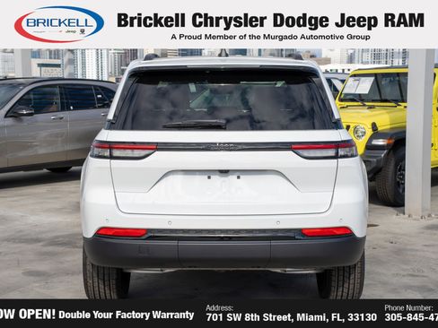 New 2025 Jeep Grand Cherokee Altitude image 6