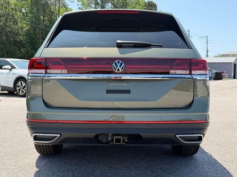 New 2026 Volkswagen Atlas SE FWD image 2