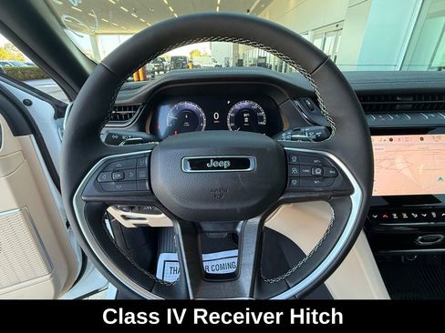 New 2026 Jeep Grand Cherokee L Limited w/ Luxury Tech Group II AWD/4WD image 21