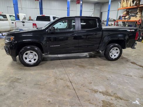 Used 2022 Chevrolet Colorado W/T w/ WT Convenience Package AWD/4WD image 5