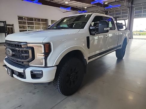 Used 2020 Ford F250 Lariat AWD/4WD image 2