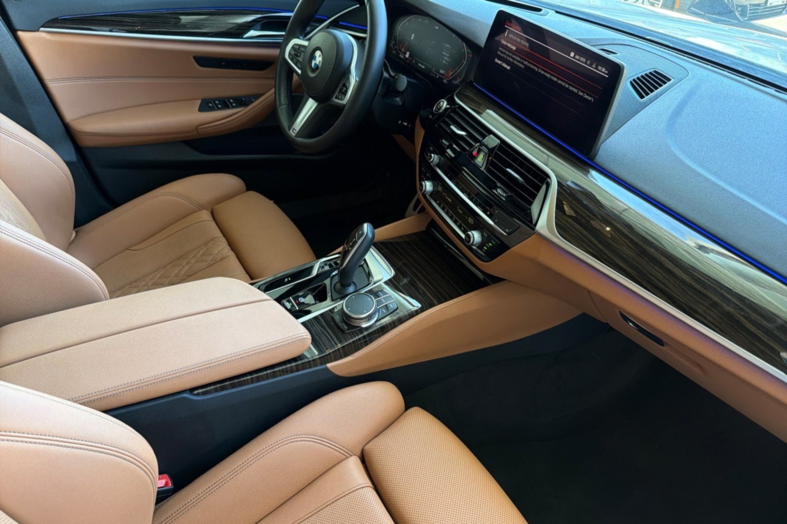 Used 2023 BMW 530i w/ M Sport Package RWD image 14