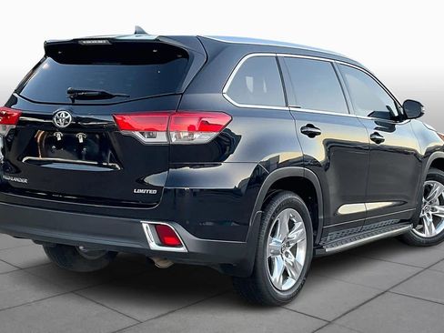 Used 2018 Toyota Highlander Limited image 14