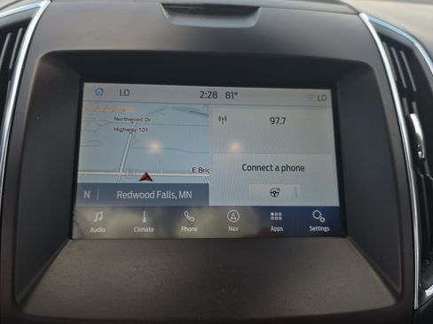 Used 2020 Ford Edge Titanium w/ Equipment Group 301A AWD/4WD image 22