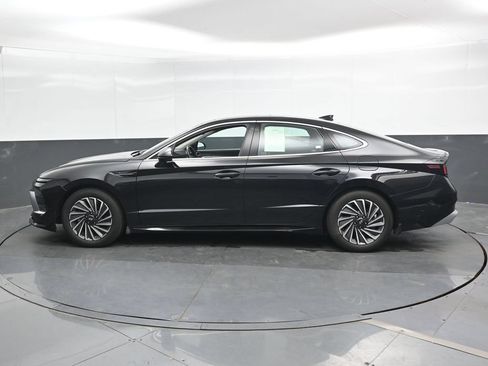 Used 2025 Hyundai Sonata Limited FWD image 8