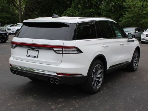 New 2026 Lincoln Aviator Reserve AWD/4WD image 3