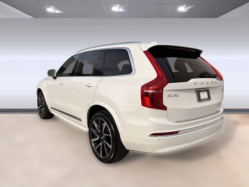 Certified 2024 Volvo XC90 B5 Plus w/ Protection Package Premier image 3