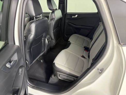 Certified 2023 Ford Escape SE w/ Class II Trailer Tow Package FWD image 13