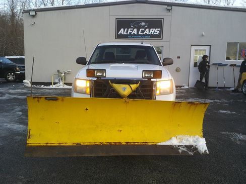 Used 2010 GMC Sierra 2500 W/T w/ Snow Plow Prep Package image 2
