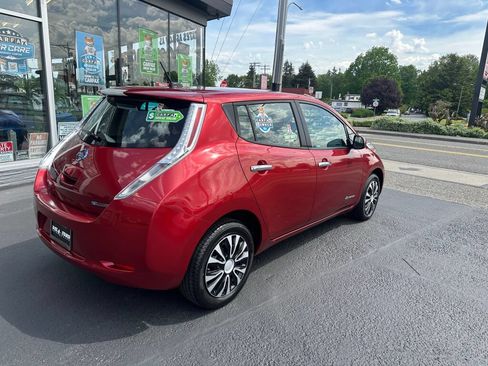 Used 2015 Nissan Leaf S w/ Charge Package FWD image 6