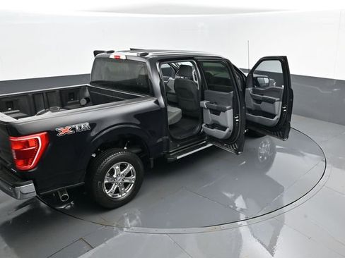Used 2023 Ford F150 XLT w/ XTR Package image 27