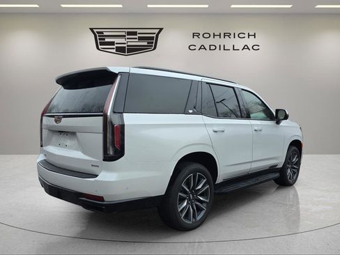 Certified 2024 Cadillac Escalade Sport Platinum w/ Heavy-Duty Trailer Package image 5