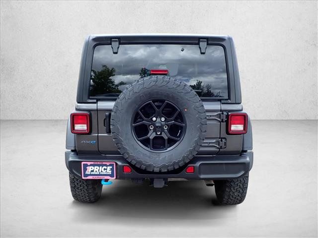 Used 2024 Jeep Wrangler Unlimited AWD/4WD image 3